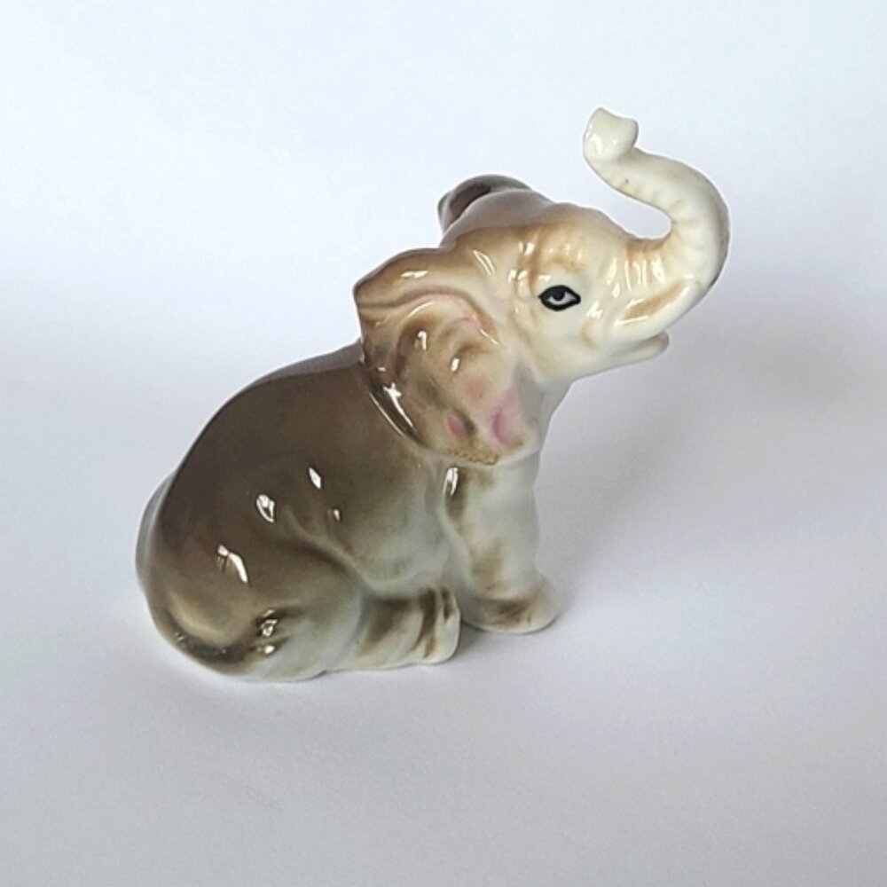 Vintage Gift Craft Japan Bone China Kitsch Collectible Sitting Elephant Figurine